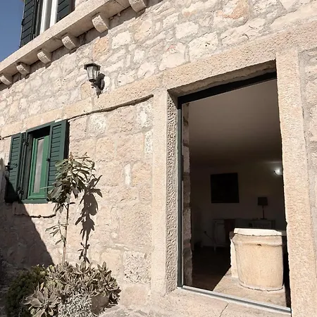 Nyaraló Humac Vero *